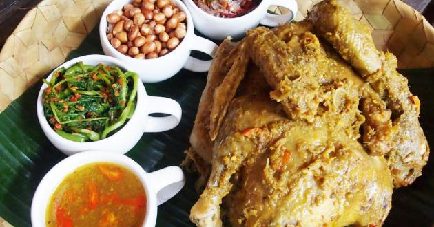Makanan Khas Bali Terkenal dan Wajib Dicicipi