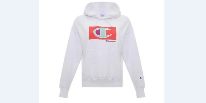 Tips Membeli Jaket Hoodie Wanita Secara Online maupun Offline